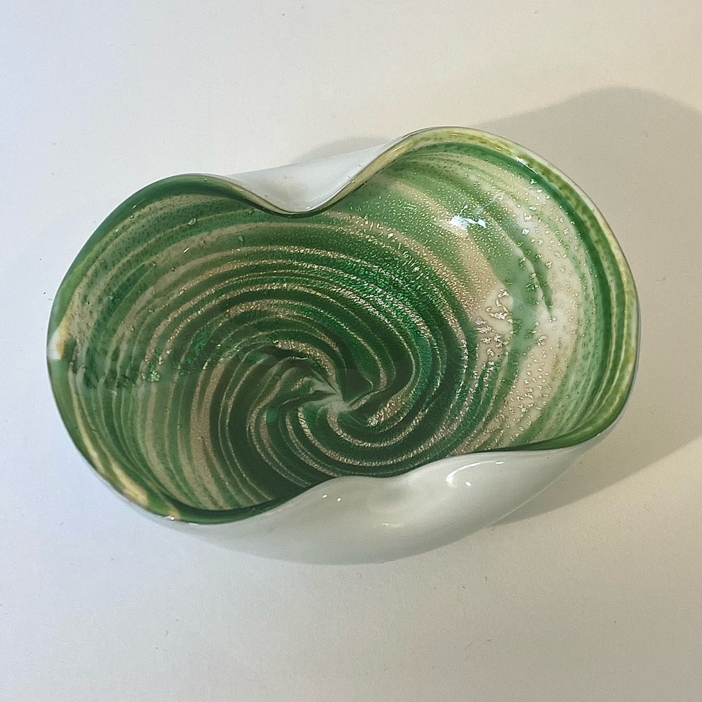 Vintage handcrafted Italian art glass bowl dish. Green. Italian. Made in Murano.